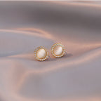 Aura Cat-Eye Halo Studs
